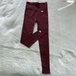 NWOT Women’s Best Power Seamless Leggings in Dark Cherry